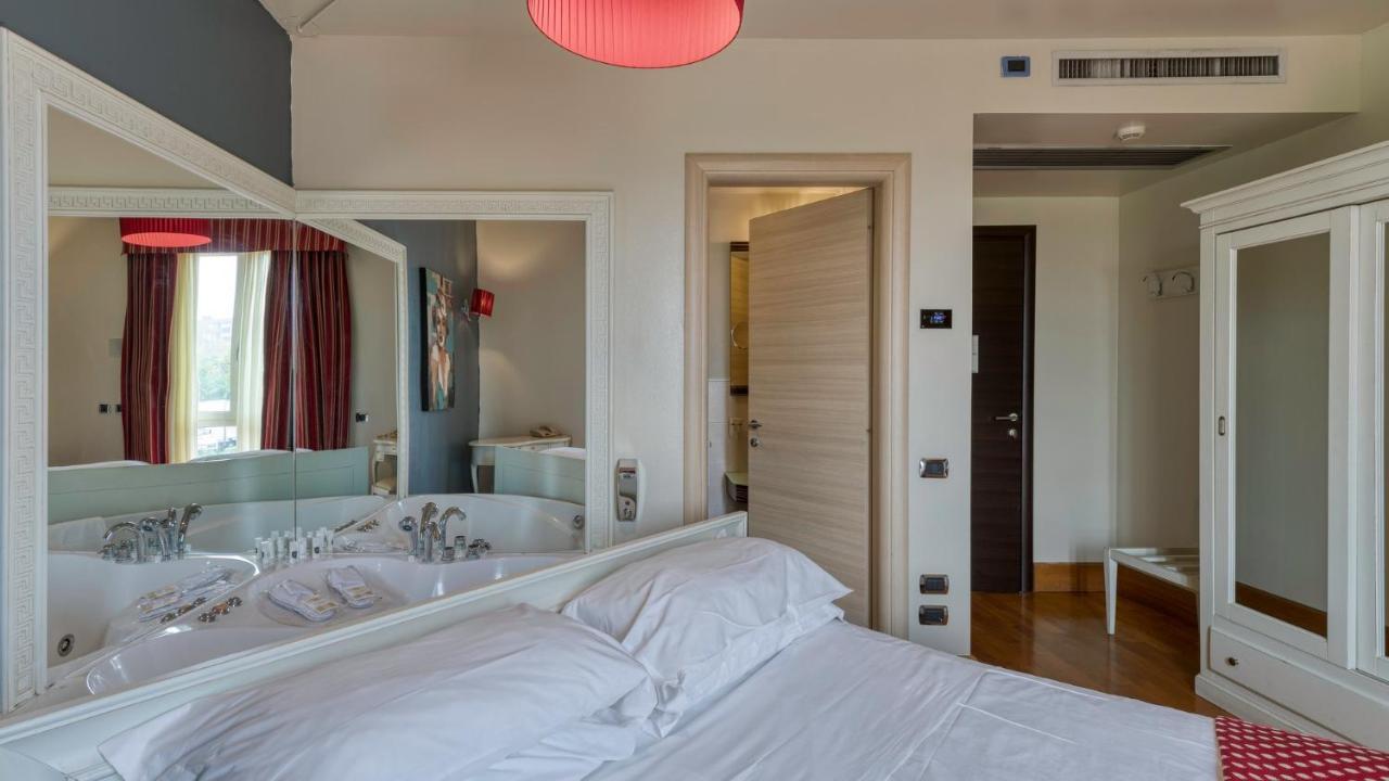 Hotel Fiera Di Brescia Eksteriør billede